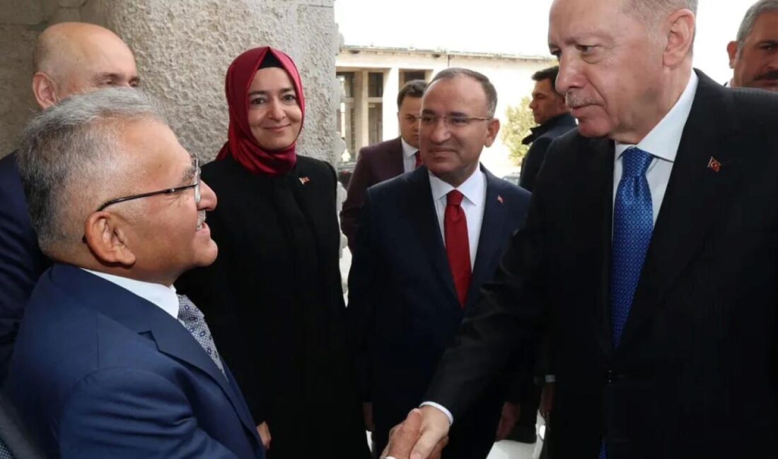 Kayseri Büyükşehir Belediye Lideri Dr. Memduh Büyükkılıç, AK Parti Küme