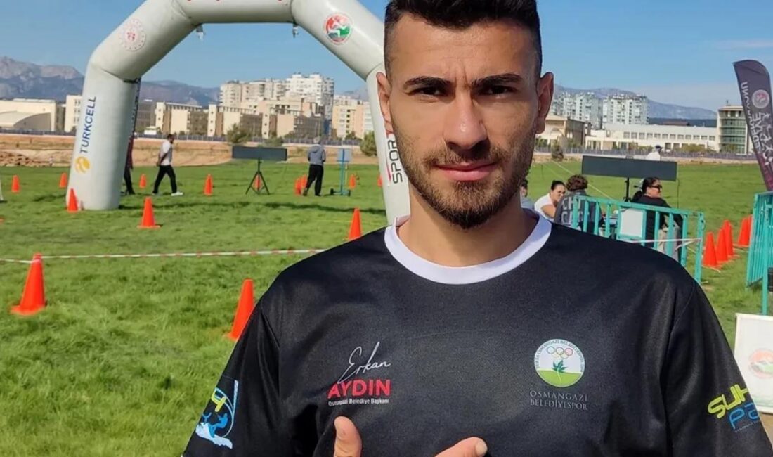 Bursa'da Osmangazi Belediyespor Kulübü’nün başarılı sportmeni Mehmet Kalyoncu, Turkcell Türkiye