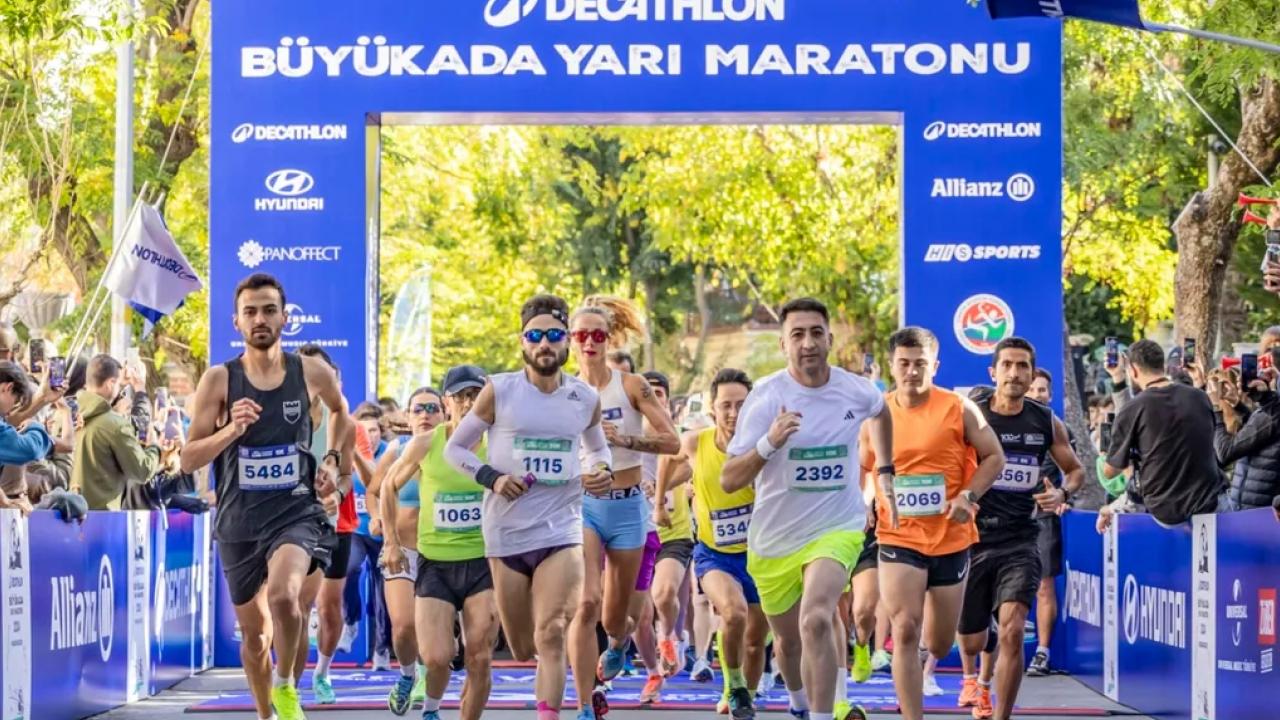 Büyükada’da 25 ülkeden 3 bin atletin rekor iştirakiyle gerçekleşen ve