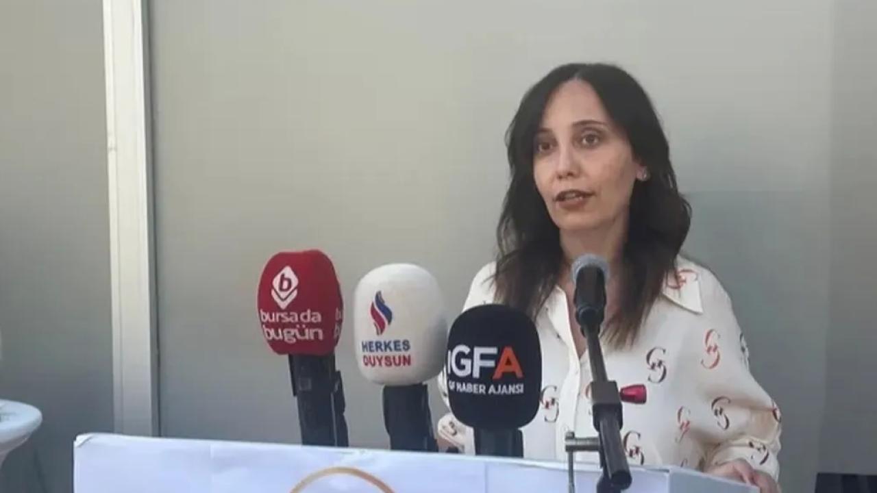 Gizem Gürlek diş muayenehanesi, bugün düzenlenen merasimle açıldı.