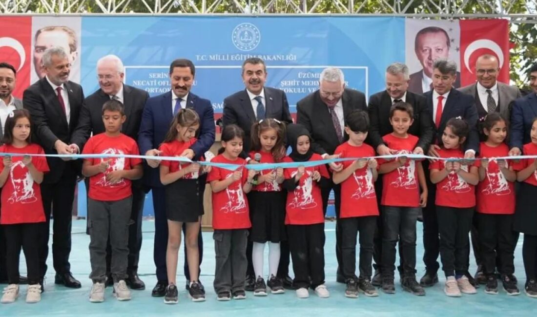 Millî Eğitim Bakanı Yusuf Tekin, Hatay'da üç okulun toplu açılışını