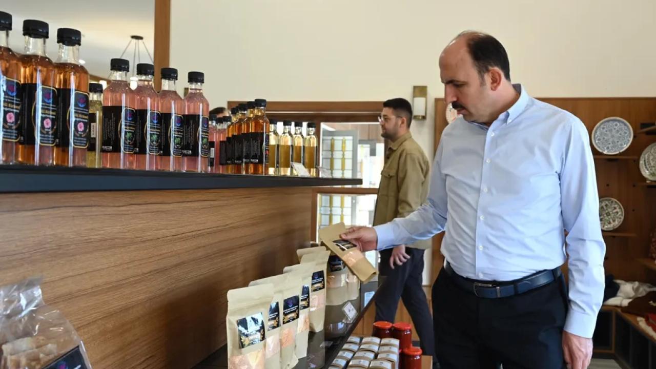 Konya Büyükşehir Belediye Başkanı Uğur İbrahim Altay, Konya Bilim Merkezi