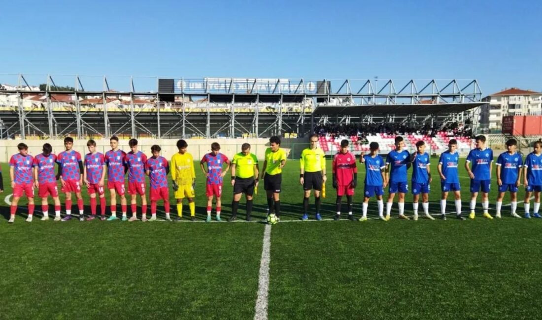 Edirne U16 Ligi geçtiğimiz cumartesi günü oynanan müsabakalarla başladı.