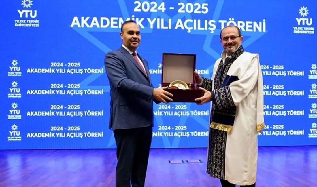 Yıldız Teknik Üniversitesi’nin 2024-2025 Akademik Yılı Açılış Merasimine katılan Sanayi
