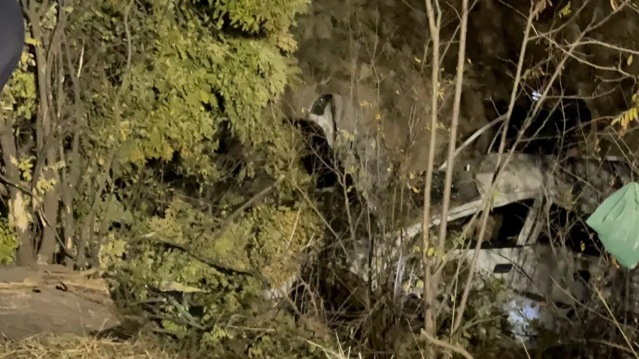 Adıyaman’da Kahta yolu üzerinde direksiyon hakimiyetini kaybeden araba şoförünün neden