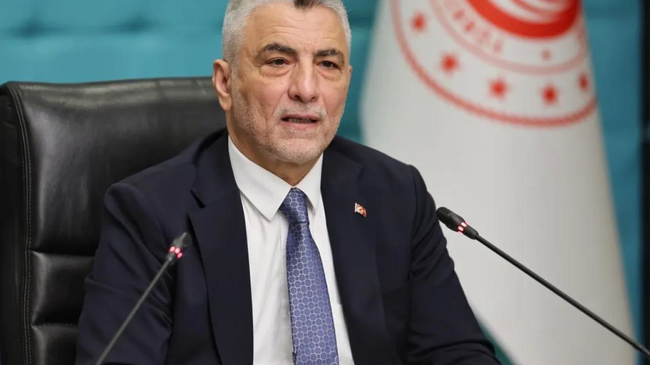 Hükümetin uyguladığı iktisat programının olumlu sonuçlar verdiğini kaydeden Ticaret Bakanı
