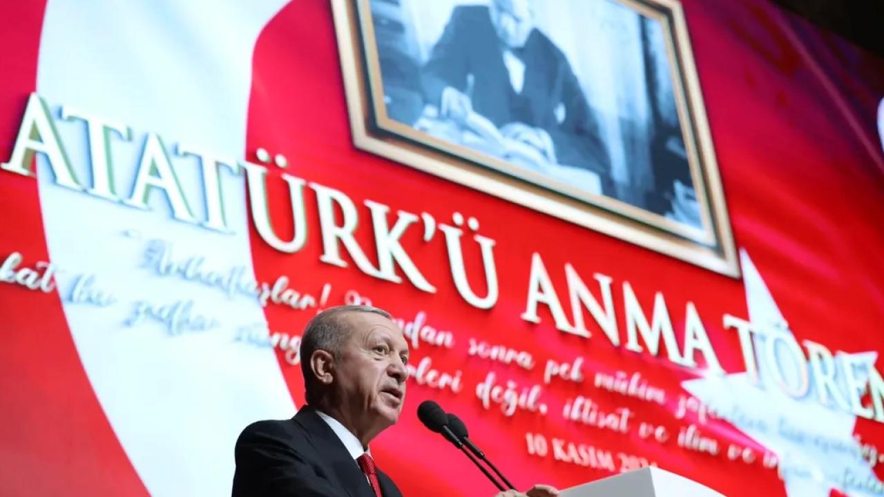 Atatürk Kültür, Lisan ve Tarih Yüksek Kurumu'nda Gazi Mustafa Kemal