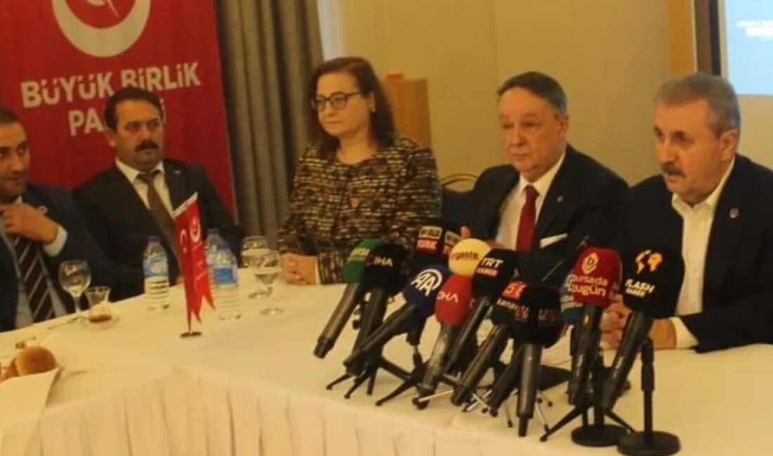 Büyük Birlik Partisi (BBP) Genel Lideri Mustafa Destici, Bursa’da basın