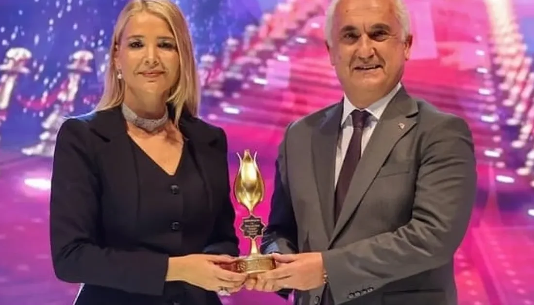 DOSABSİAD Yönetim Kurulu Başkanı Nilüfer Çevikel, genç yeteneklere olan desteğinin