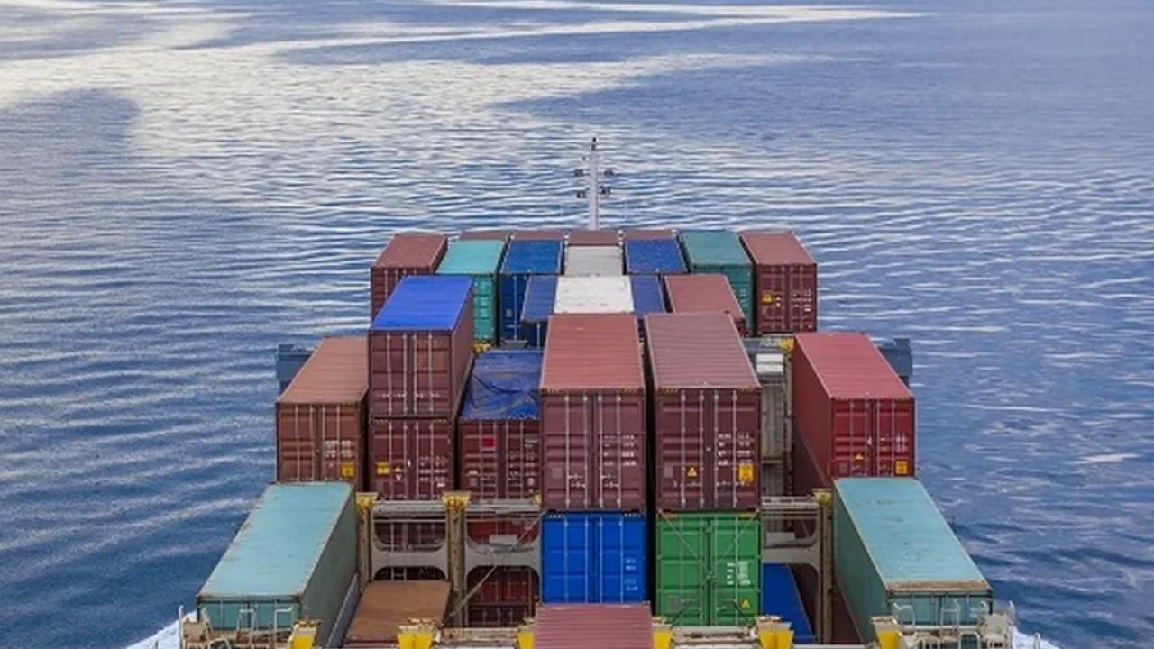 Ege İhracatçı Birlikleri (EİB), ekim ayında 1 milyar 619 milyon