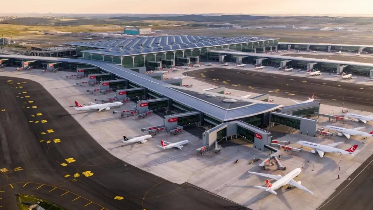Türkiye genelinde hizmet veren havalimanlarından Ekim ayı içerisinde 20 milyon