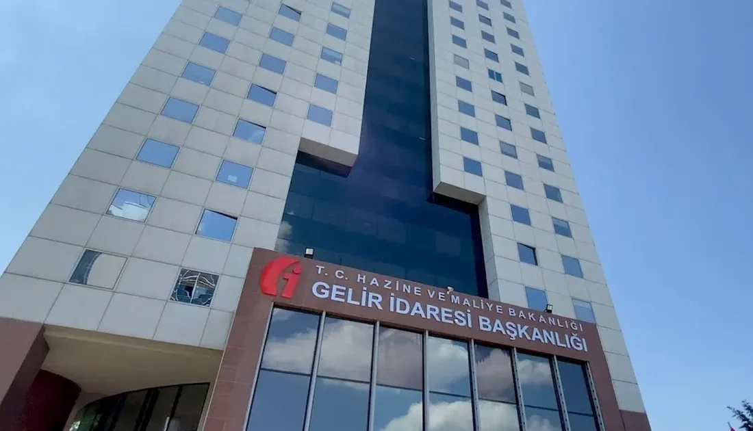 Gelir İdaresi Başkanlığı, akaryakıt satışlarında kullanılacak Ulusal Taşıt Tanıma Sistemi'nin