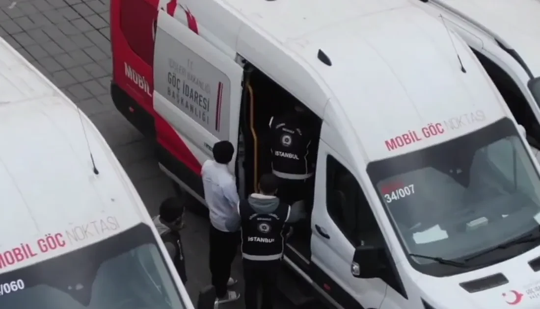 Düzensiz göç ve göçmen kaçakçılarıyla mücadeleyi sürdüren İçişleri Bakanlığı, İstanbul