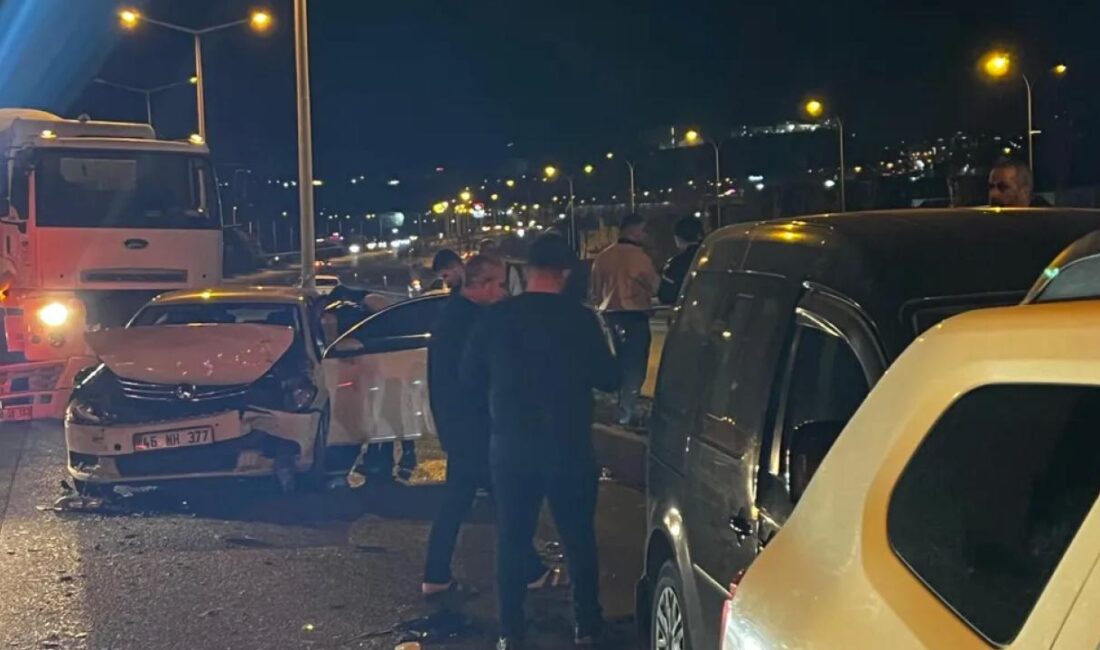 Kahramanmaraş'ta beton mikserinin kusurlu sollaması hasebiyle yaşanan kazada talih yapıtı