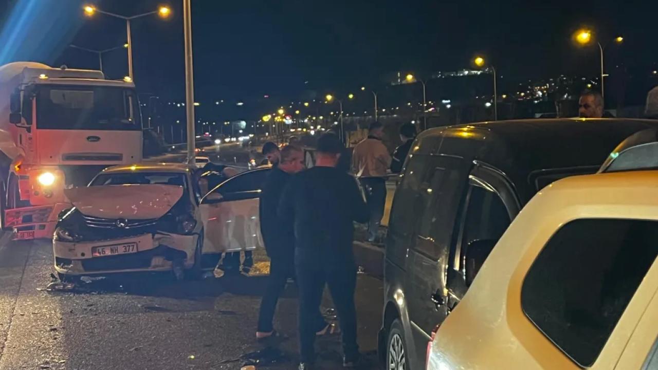 Kahramanmaraş'ta beton mikserinin kusurlu sollaması hasebiyle yaşanan kazada talih yapıtı