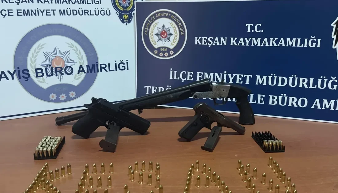 Edirne'nin Keşan ilçesinde gerçekleştirilen başarılı bir operasyonla, hakkında yakalama kararı