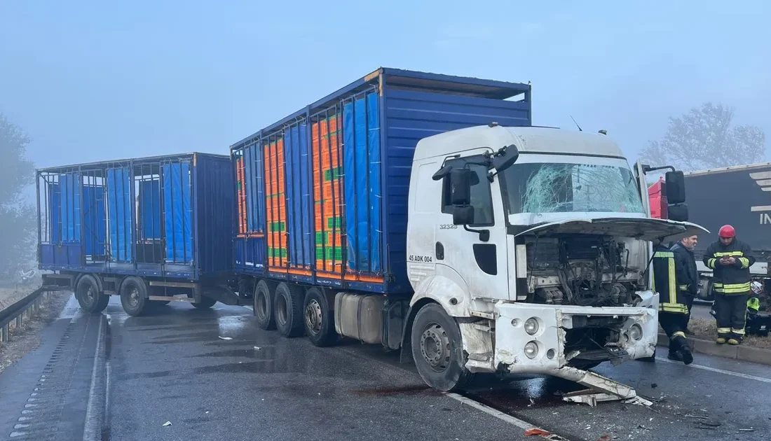 Manisa’da etkili olan yağışlı ve sisli hava, birçok kazaya neden