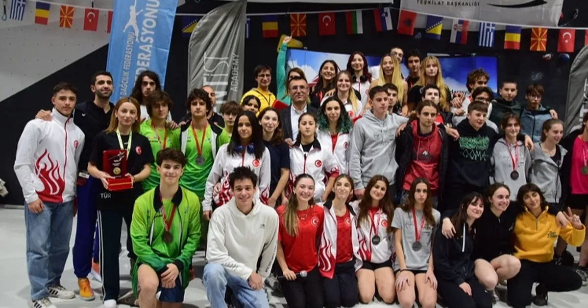 Nevşehir Belediyesi Spor Kulübü sporcusu Mustafa Sacit Sümer, ay yıldızlı