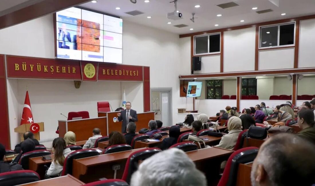 Sakarya Büyükşehir Belediyesi, kurum çalışanlarına ferdî bilgilerin çalınmamasını önlemek ve