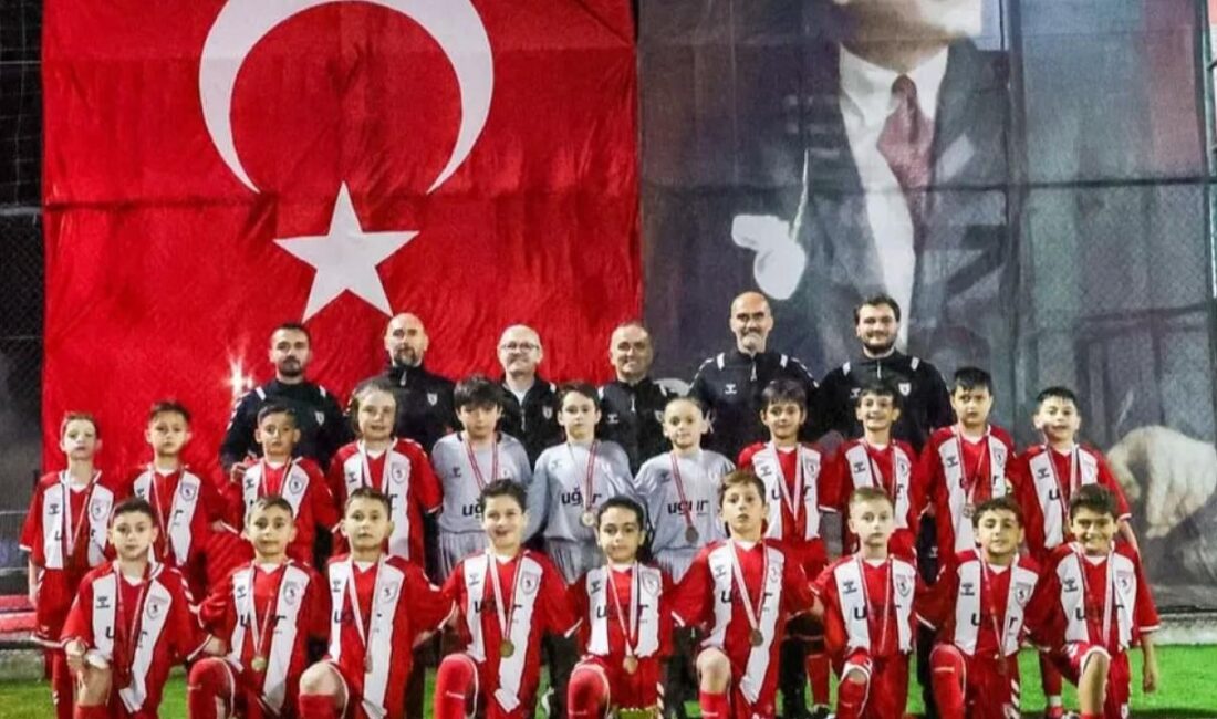 Samsunspor Futbol Akademisi U16,17,19 Performans Kümesi Sorumlusu Ahmet Çağıran, Türk