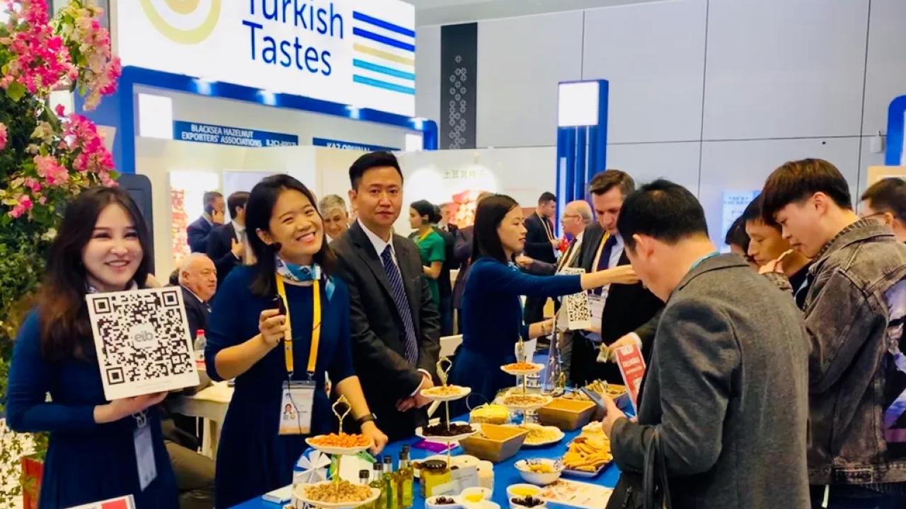 Türk ihracatçıları Çin’in 2,6 trilyon dolarlık ithalatından daha fazla hisse