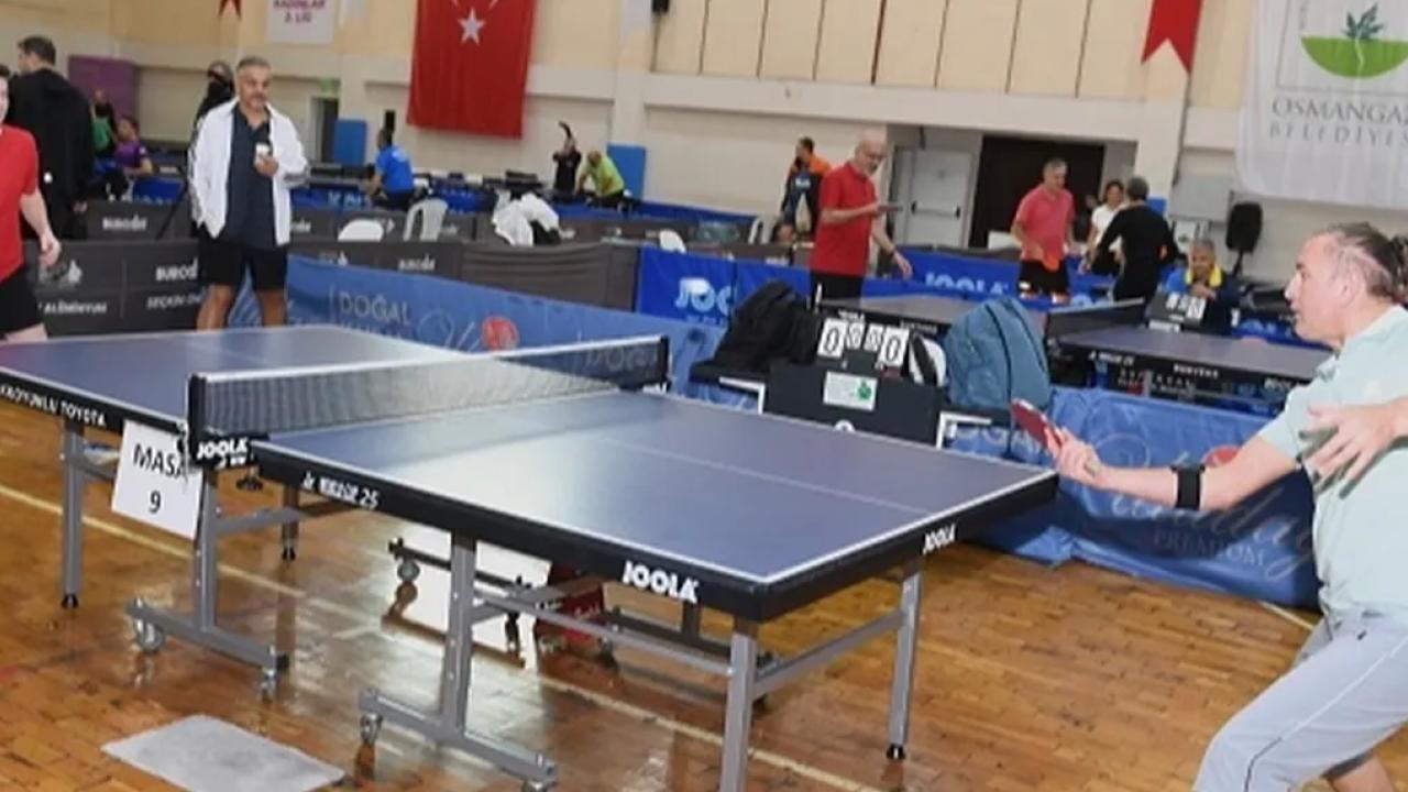 Ulusal Bursa Veteran Masa Tenisi Turnuvası başladı 1