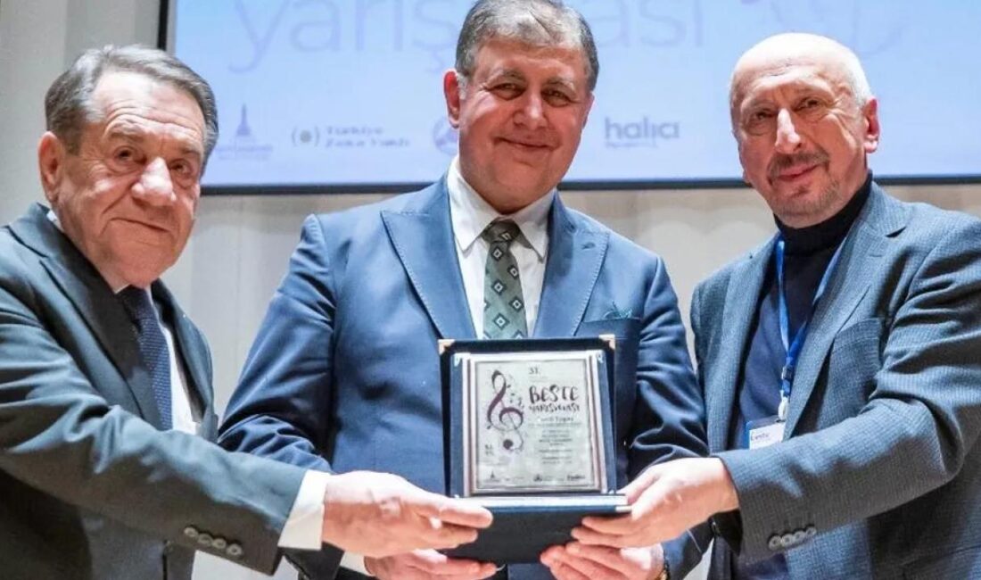 İzmir Büyükşehir Belediye Başkanı Dr. Cemil Tugay’ın da jüri üyesi