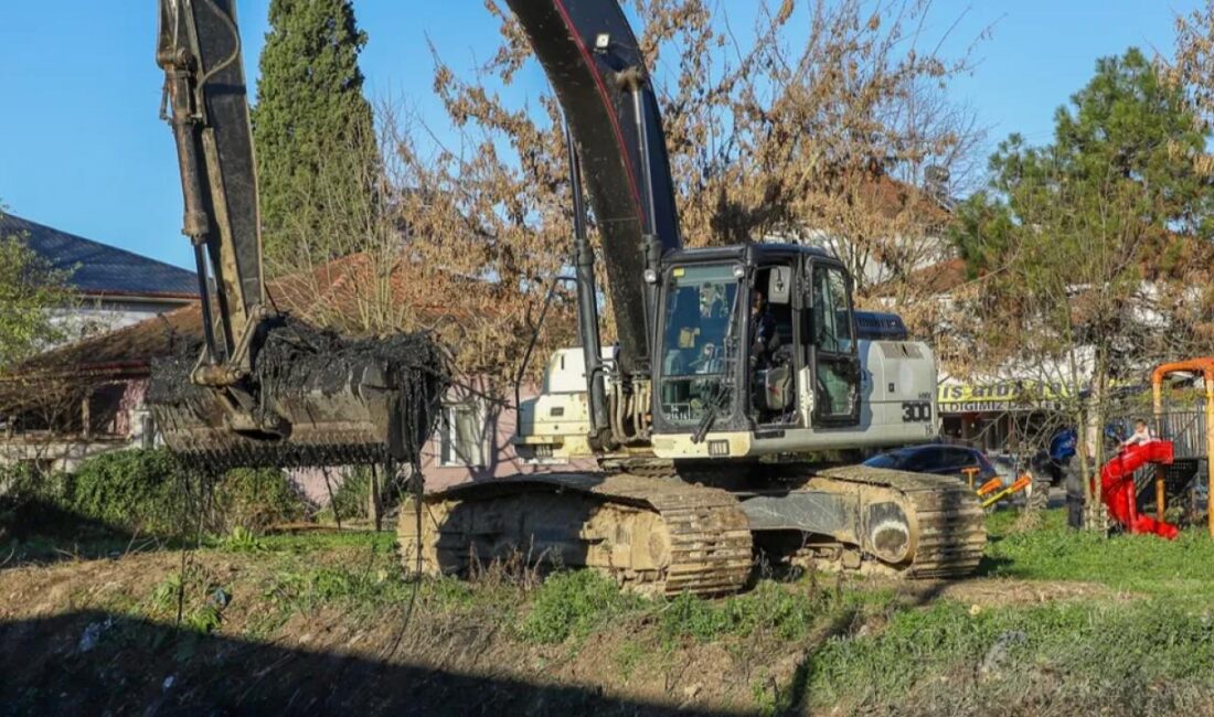 SASKİ,Söğütlü ilçesine kazandırdığı altyapı projelerinin yanı sıra Akçakamış Deresi’nde ıslah