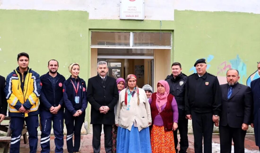 Artvin Valisi Turan Ergün, merkez ilçeye bağlı Ortaköy köyünü ziyaret