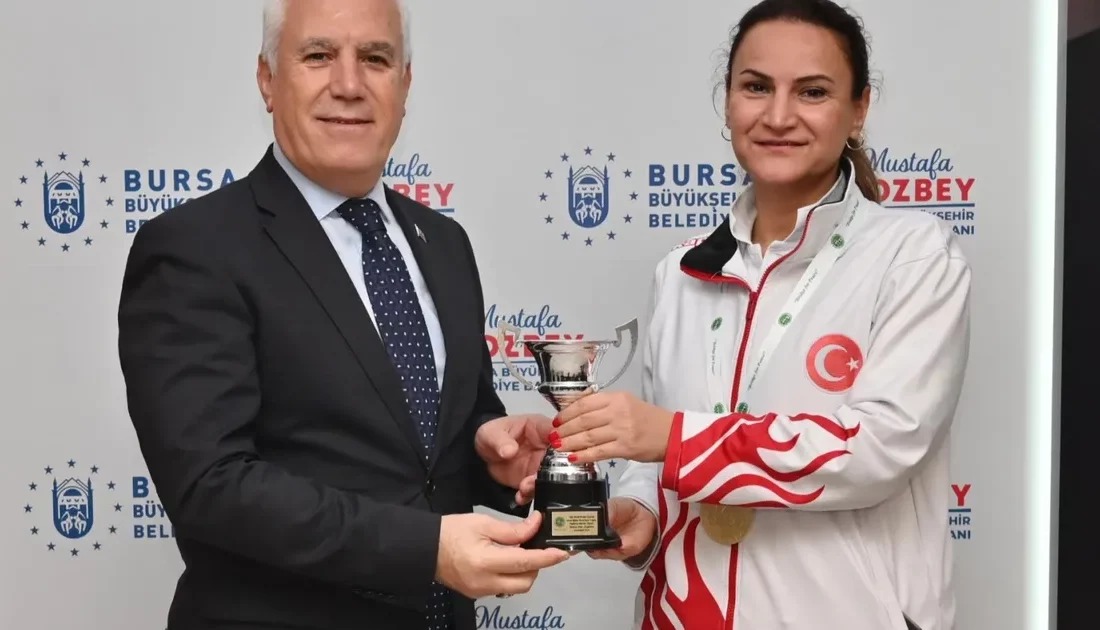 Bursa Büyükşehir Belediye Başkanı Mustafa Bozbey, 16. Dünya Briç Şampiyonası'nda