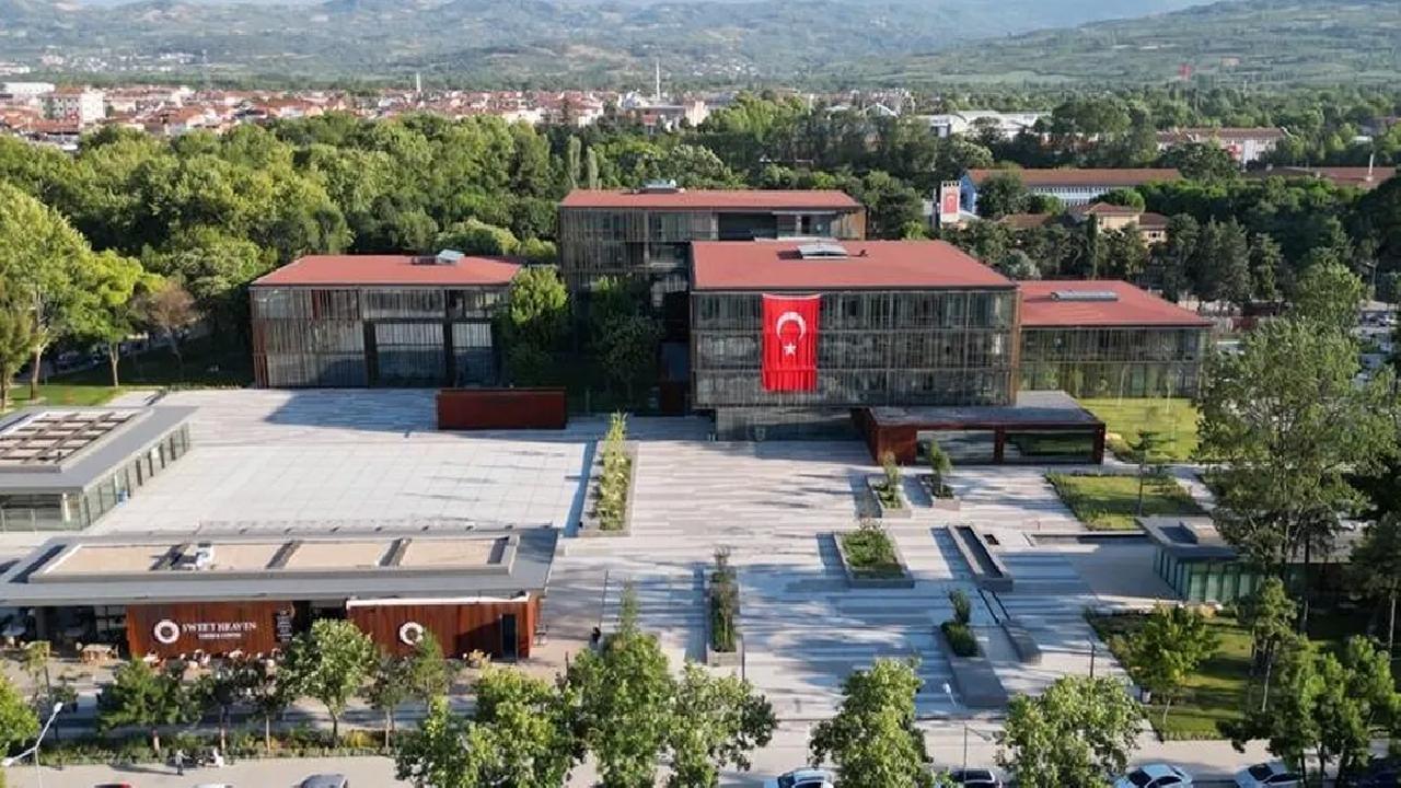 Bursa İnegöl Belediyesi’nde bazı müdürlüklerde yapılan değişiklikler yazılı açıklamayla kamuoyuna
