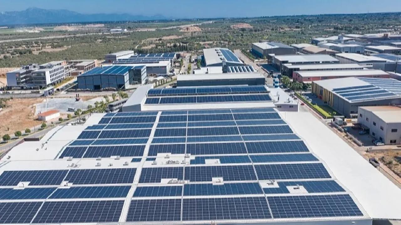 CW Enerji, hayata geçirdiği güneş enerji santralleri ile firmaların çözüm