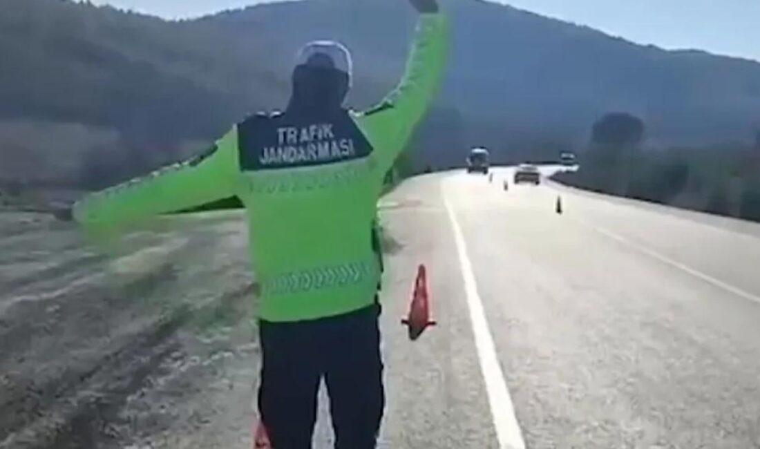 30 Kasım'da yürürlüğe giren yeni kanunla birlikte, 'yetkisiz çakar kullanımı'