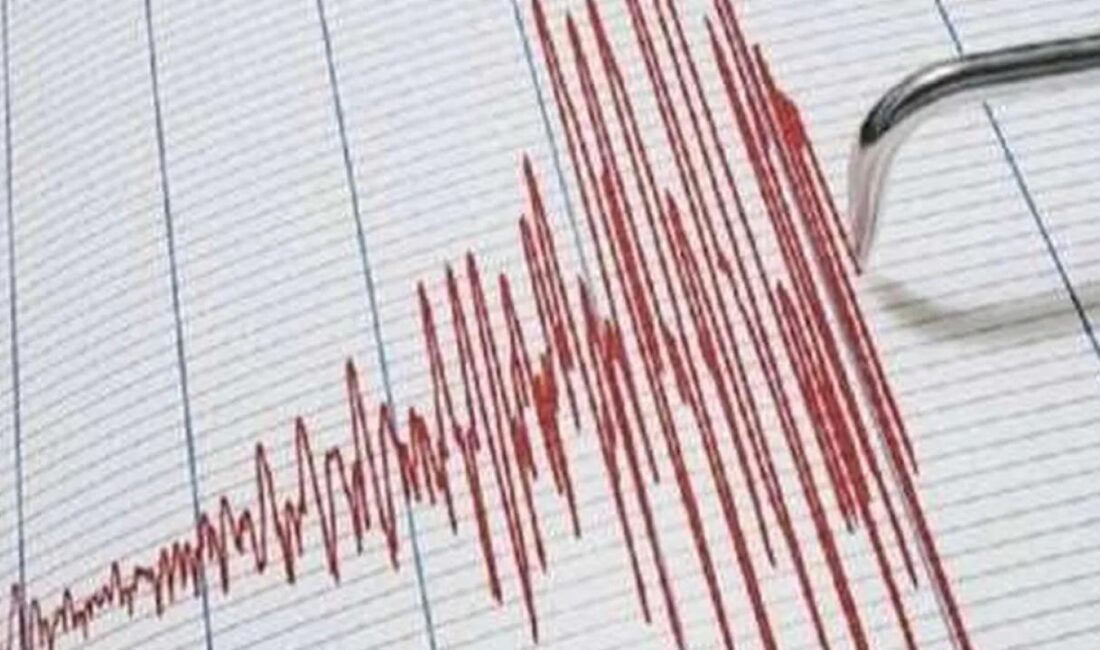AFAD Ege Denizi'nde saat 11.02'de, 4,5 büyüklüğünde deprem meydana geldiğini