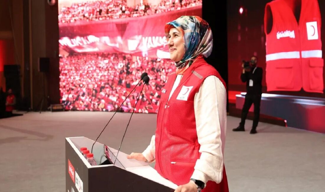 Kızılay’ın gelenekselleştirdiği Kırmızı Yelek Uluslararası Gönüllülük Ödülleri, İstanbul Haliç Kongre