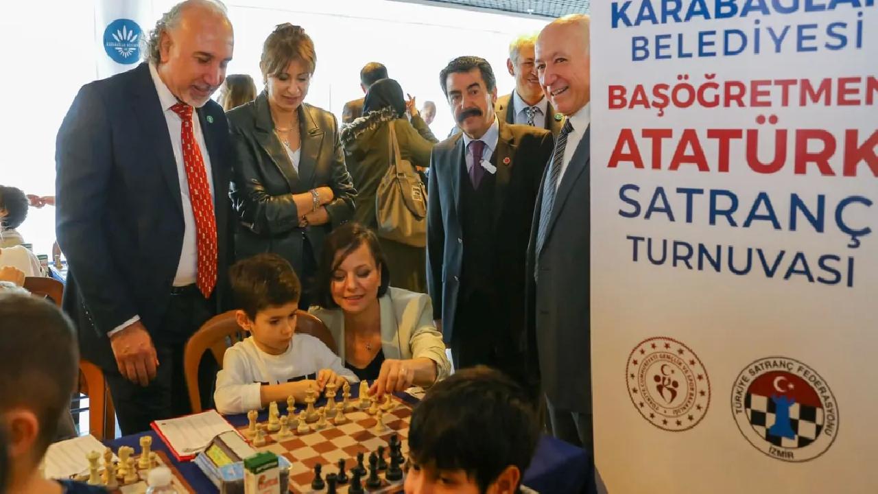 Karabağlar Belediyesi ve Türkiye Satranç Federasyonu iş birliğiyle geleneksel hale