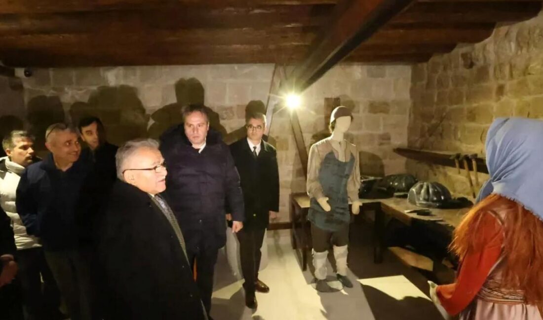 Kayseri Büyükşehir Belediye Başkanı Dr. Memduh Büyükkılıç, Ağırnas’ta restorasyonu tamamlanan