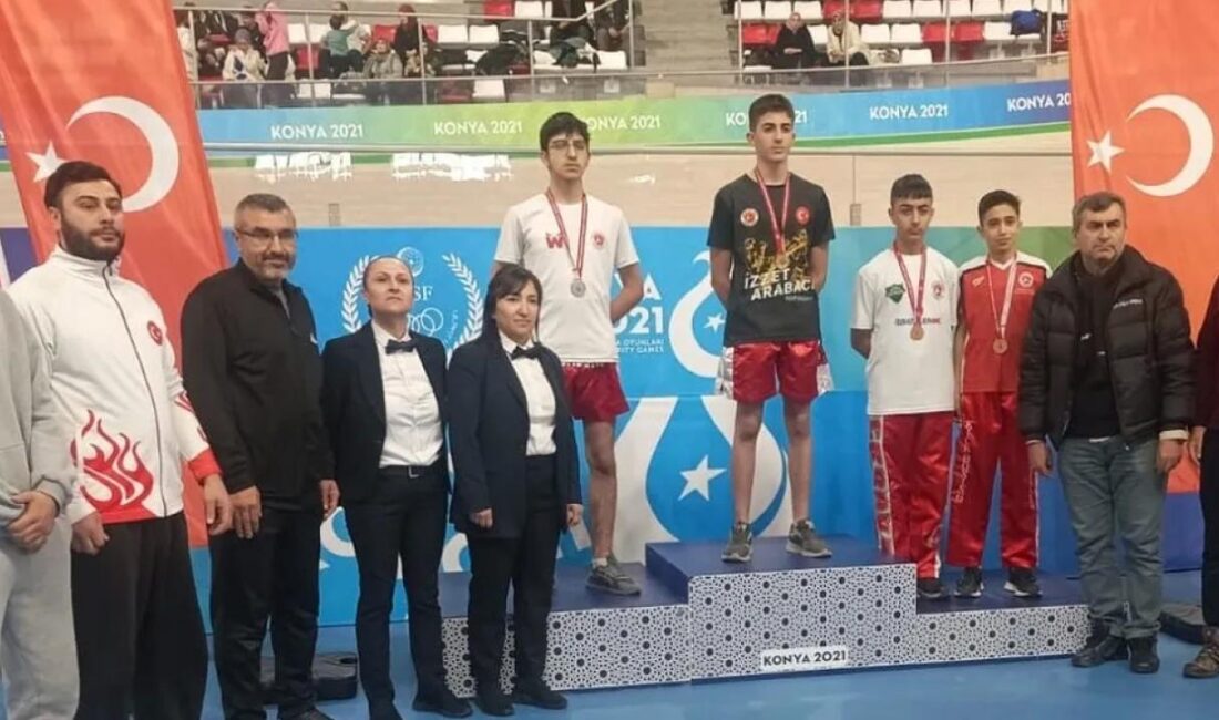 Konya Karatay Belediyespor Kulübü bünyesinde faaliyetlerine başarılı bir şekilde devam