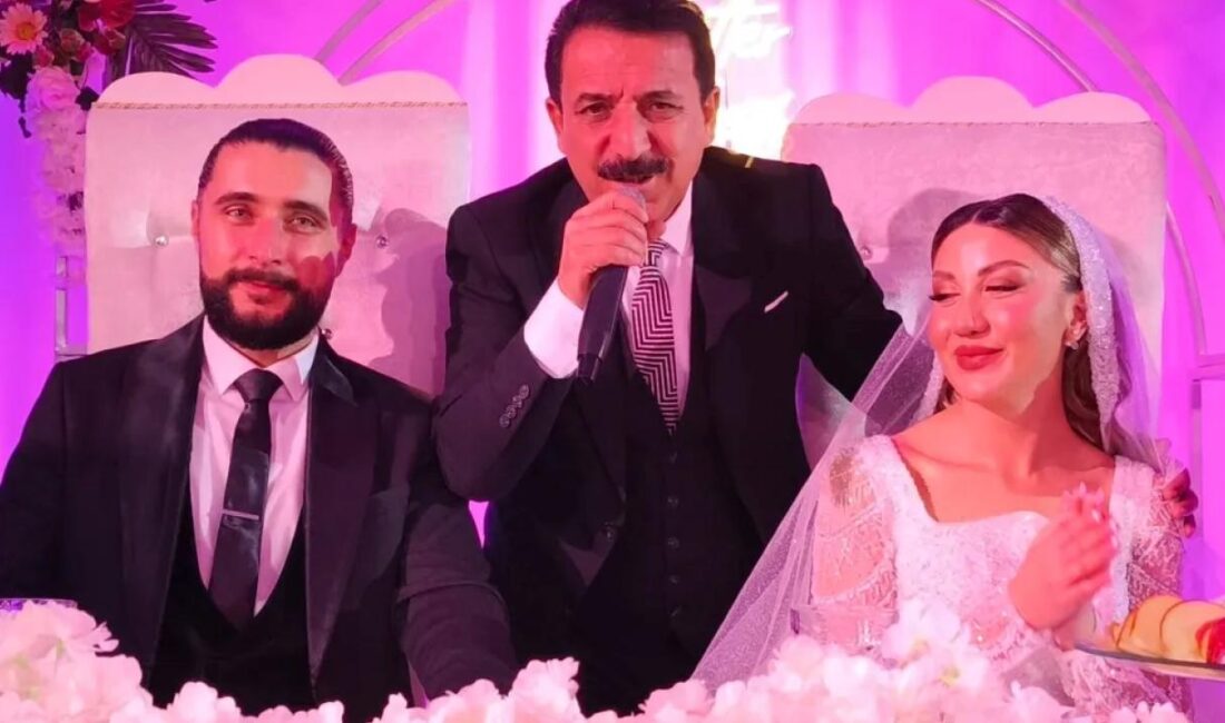 Ebru Şahin ve Bünyamin Öztürk ömür boyu mutluluğa imza attılar.
