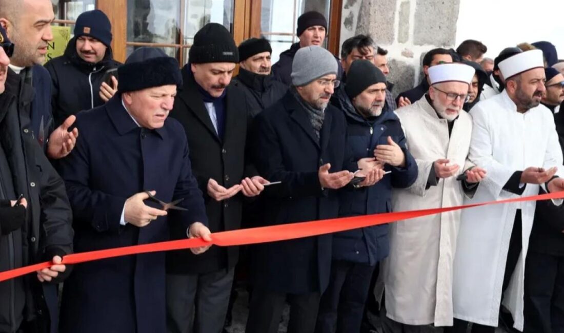 Erzurum Büyükşehir Belediyesi tarafından inşa edilen Pir Ali Baba Türbesi,