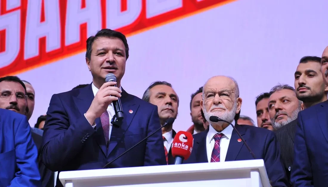Saadet Partisi 9. Olağan Büyük Kongresi'nde 823 delegenin oyunu alan