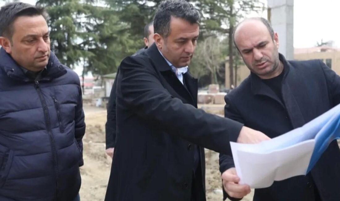 Samsun Büyükşehir Belediye Başkanı Halit Doğan, kentte yapımı devam eden