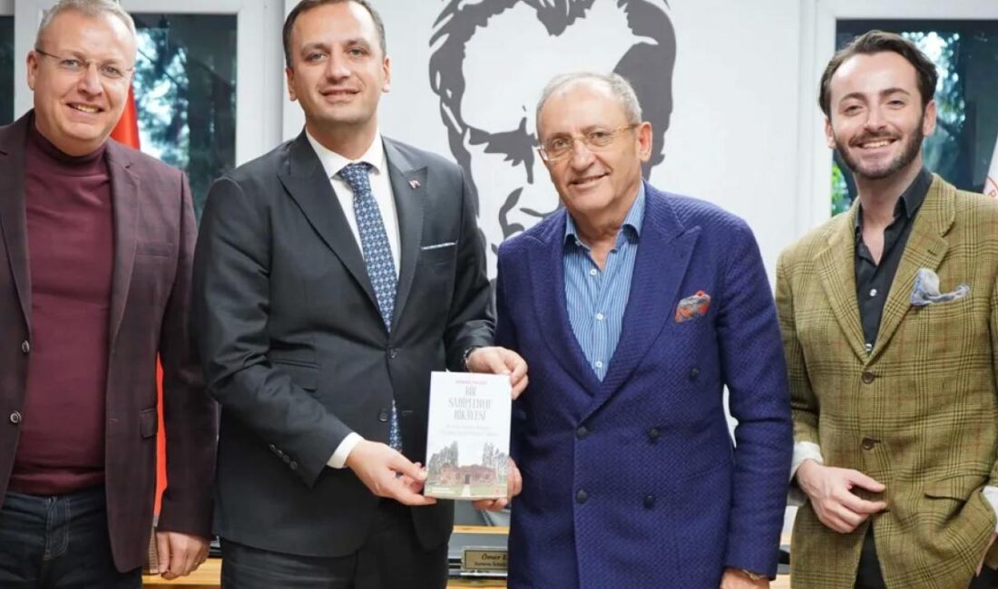 İzmir'de Bornova Belediye Başkanı Ömer Eşki, Bayburt’un Beşpınar Köyü’nde kendi