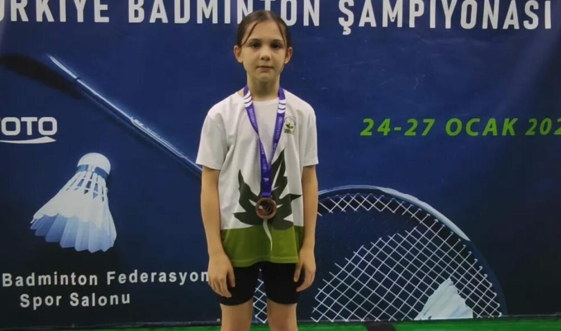Bursa'da Osmangazi Belediyespor Kulübü sporcusu Esma Orhan, Ankara’da yapılan 15
