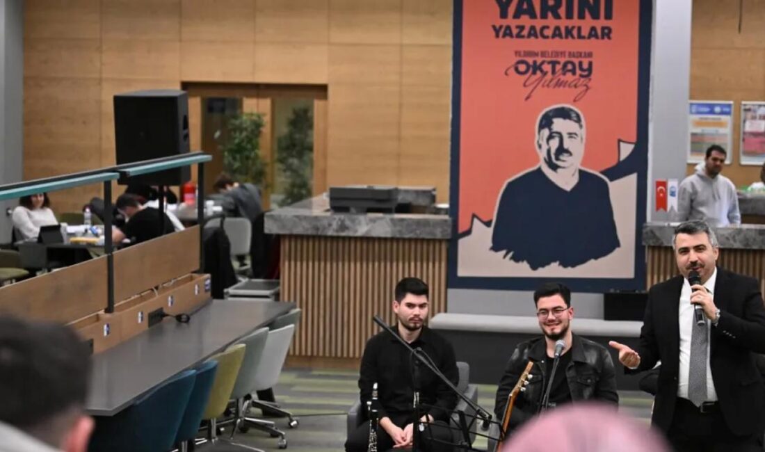 Bursa'da Yıldırım Belediye Başkanı Oktay Yılmaz, Ak Parti İl Başkanı