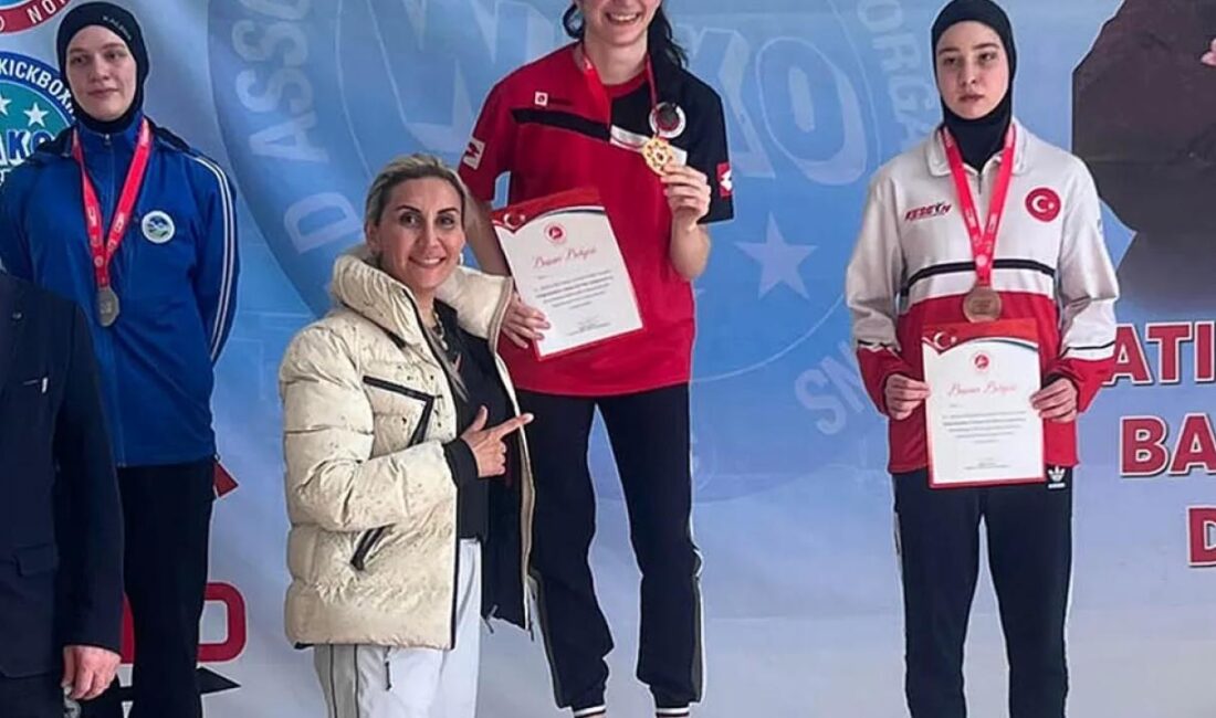 Sakarya Büyükşehir Belediyesi kick boks sporcuları Türkiye Kick Boks Şampiyonası’nda