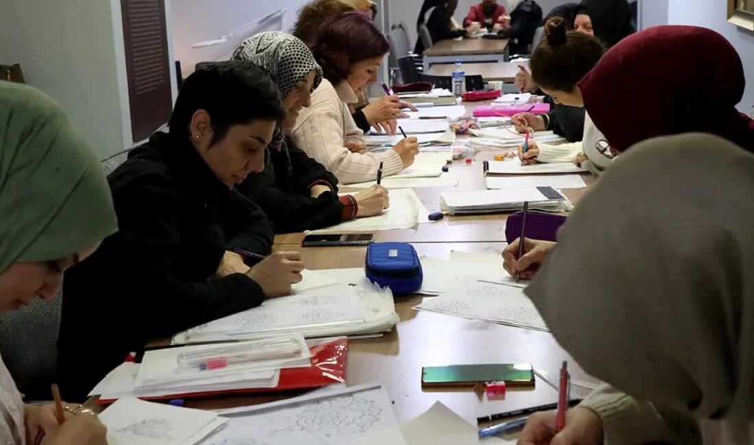 Sakarya Büyükşehir Belediyesi’nin SAMEK bünyesinde eğitim sunduğu Geleneksel Sanatlar İhtisas