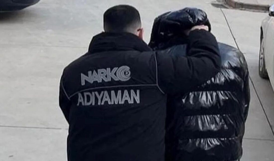Adıyaman'da Narkotik Suçlarla Mücadele Şube Müdürlüğü ekiplerince il merkezinde gerçekleştirilen