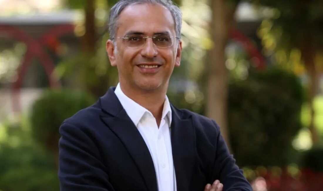 Sosyoloji Bölümü Başkanı Prof. Dr. Barış Erdoğan,  toplumun bilincinin