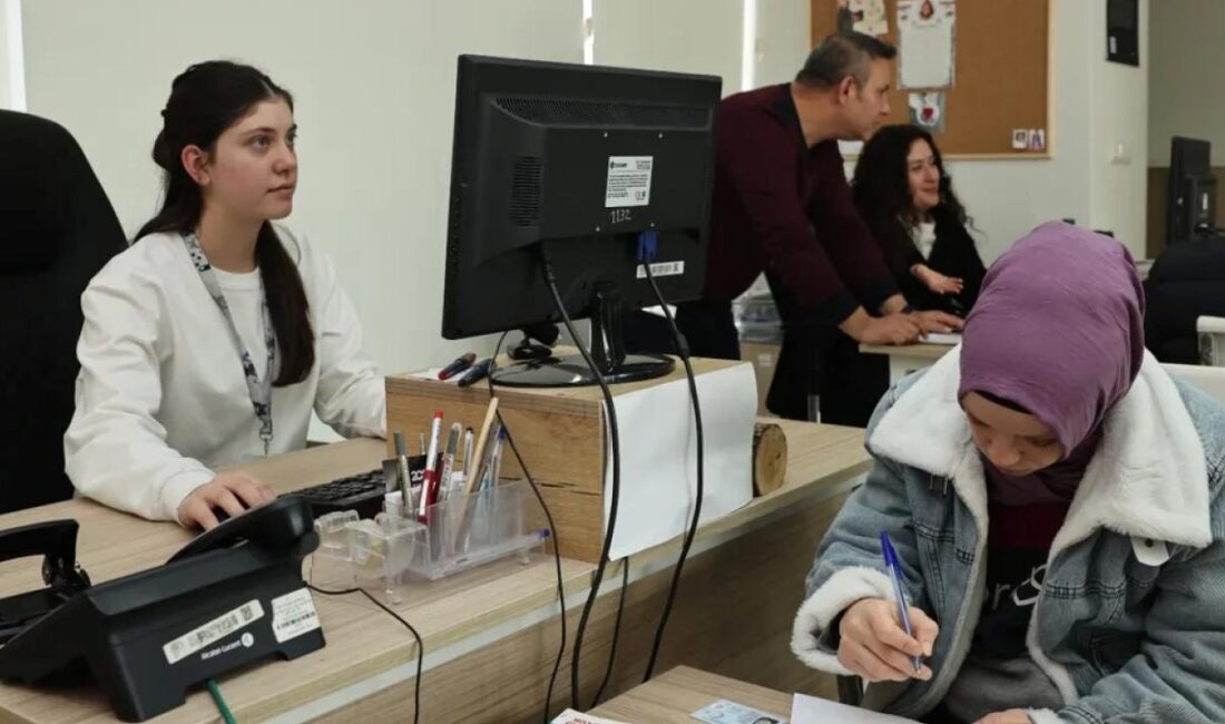 Bursa'da Nilüfer Belediyesi, İş ve Meslek Edindirme Bürosu sayesinde istihdama